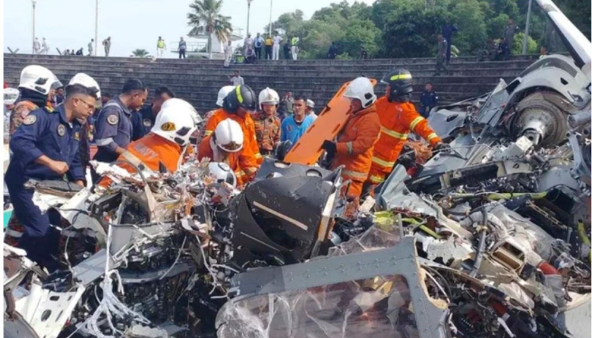Malaysia: Hai trực thăng va chạm khi diễn tập, 10 người thiệt mạng