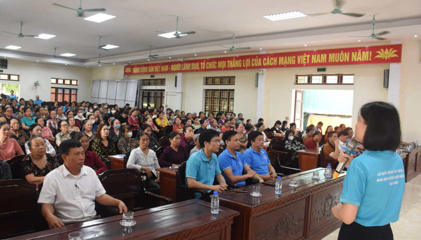 Tuyên truyền chính sách BHXH, BHYT tại xã Vũ Chính  