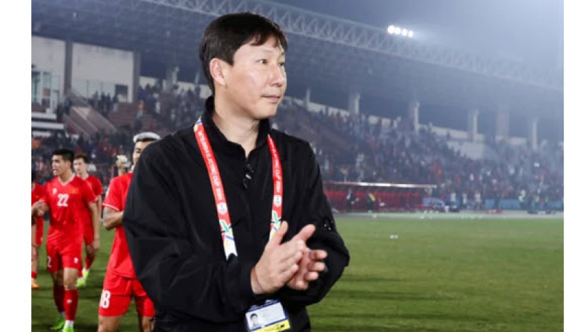 HLV Kim Sang-sik dẫn dắt đội “Các ngôi sao Đông Nam Á” đối đầu Manchester United
