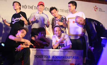 Hai&nbsp;đại diện Việt Nam dự chung kết hiphop thế giới 