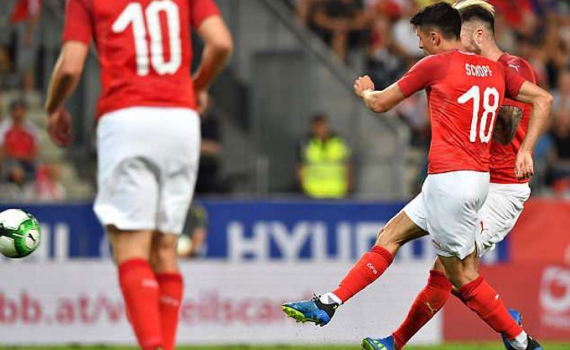 Áo 1-0 Nga: Arnautovic chứng tỏ vai trò thủ lĩnh