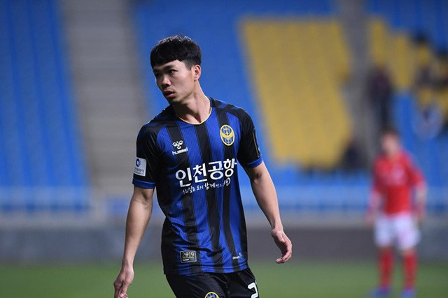 Đội bóng của Công Phượng lại thay HLV, trao quyền cho huyền thoại bóng đá Hàn Quốc - Ảnh 1.