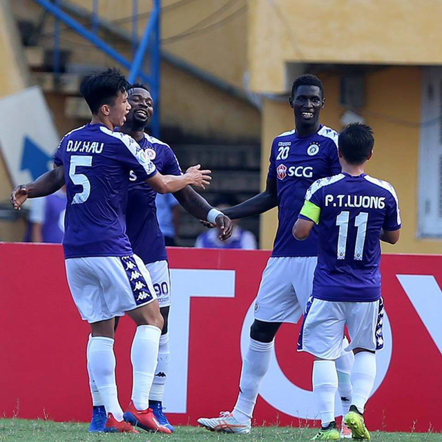 Vượt qua Tampines Rovers, CLB Hà Nội vượt qua vòng bảng AFC Cup với ngôi đầu - Ảnh 2.