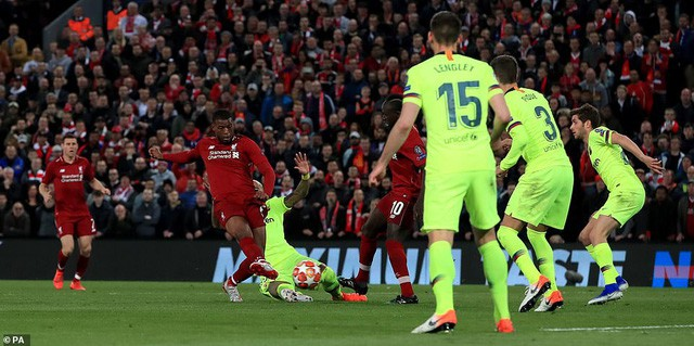 Liverpool 4-0 Barcelona: Ngược dòng ngoạn mục, Liverpool vào chung kết UEFA Champions League - Ảnh 3.