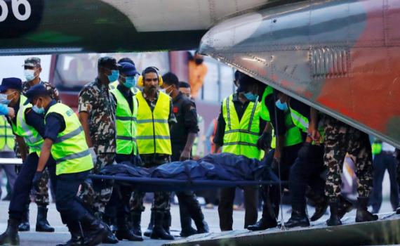Tìm thấy toàn bộ thi thể nạn nhân vụ rơi máy bay Nepal