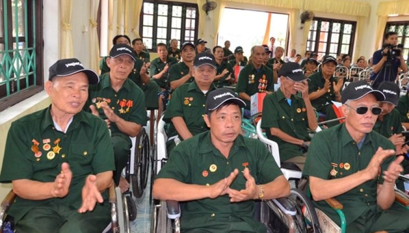 Trình Chủ tịch nước tặng quà cho hơn 1.576.000 người dịp 27/7