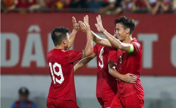 ĐT Việt Nam thắng tối thiểu trong trận đấu ra mắt của HLV Troussier