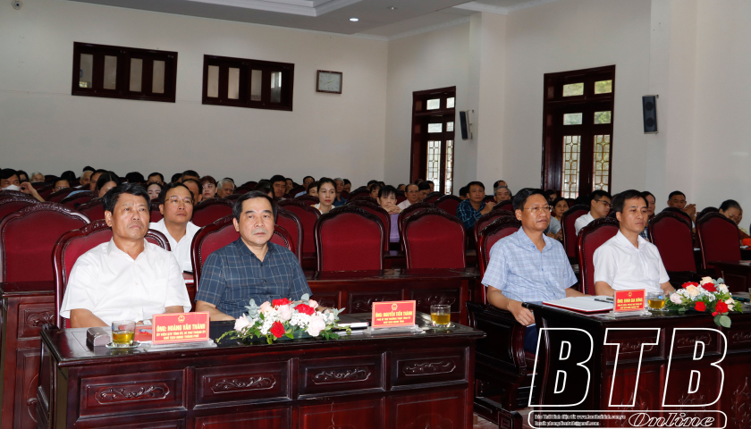 Đồng chí Nguyễn Tiến Thành, Phó Bí thư thường trực Tỉnh ủy, Chủ tịch HĐND tỉnh tiếp xúc cử tri tại thành phố Thái Bình