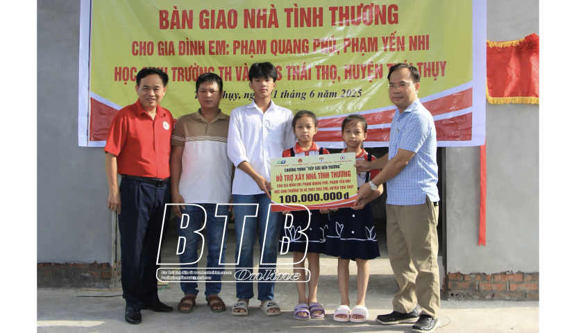 Khánh thành nhà “Tiếp sức đến trường” cho học sinh nghèo tại huyện Thái Thụy