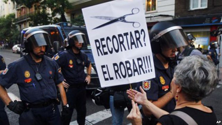 Tây Ban Nha: Biểu tình phản đối các biện pháp khắc khổ