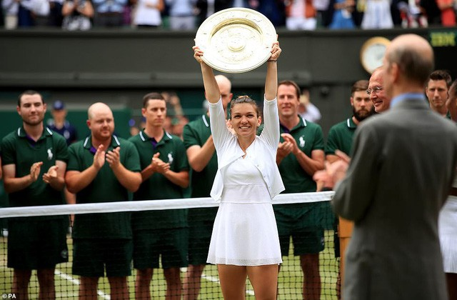 Thắng dễ Serena Williams, Simona Halep lần đầu đăng quang Wimbledon - Ảnh 7.
