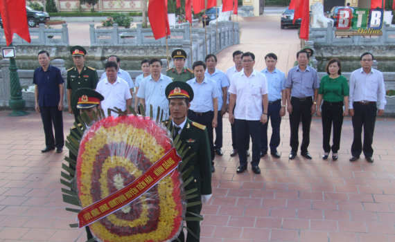 Tiền Hải: Tổ chức lễ dâng hương các anh hùng liệt sỹ