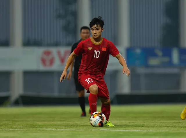 Martin Lò kiến tạo, Việt Cường ghi bàn giúp U22 Việt Nam thắng tối thiểu U18 Việt Nam - Ảnh 2.