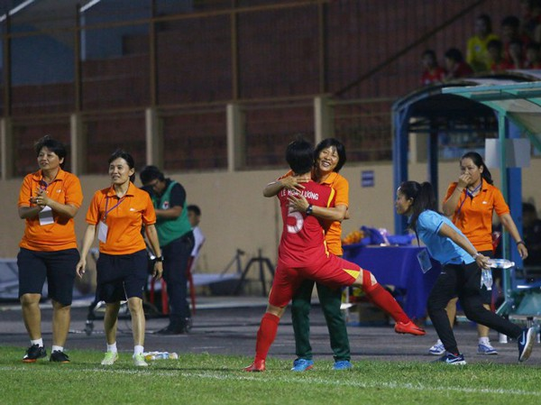 Giải bóng đá nữ VĐQG 2019: CLB TP Hồ Chí Minh I vô địch lượt đi - Ảnh 2.