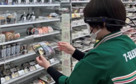 Đi siêu thị online qua kính thông minh