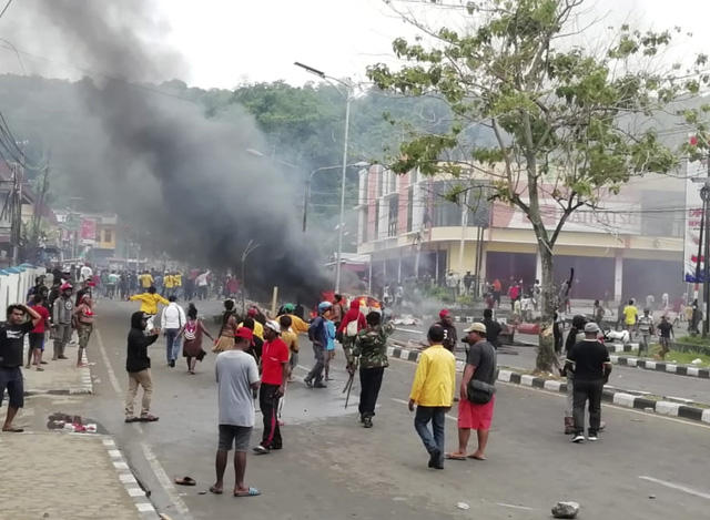 Bạo loạn bùng phát tại tỉnh Papua, Indonesia - Ảnh 3.