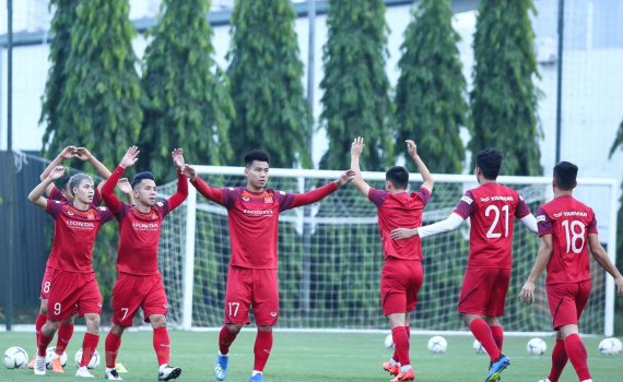 Lịch vòng loại World Cup 2022 thay đổi, tuyển Việt Nam hoãn tập trung