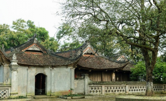 Độc đáo ngai thờ hơn 300 năm tuổi trong miếu cổ ở Thái Bình