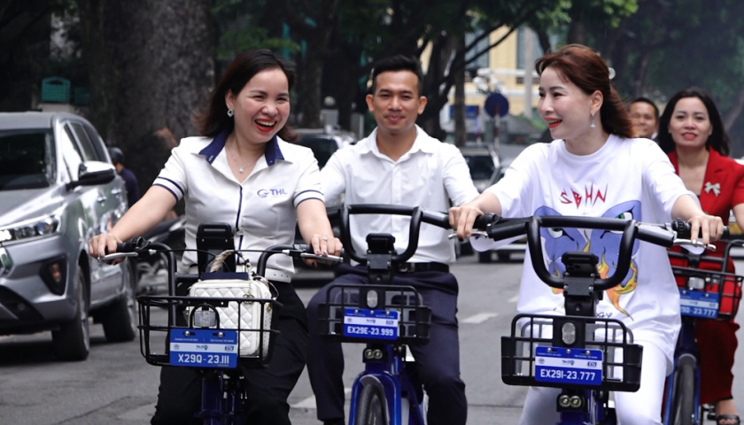Trải nghiệm xe đạp công cộng lần đầu ở Hà Nội