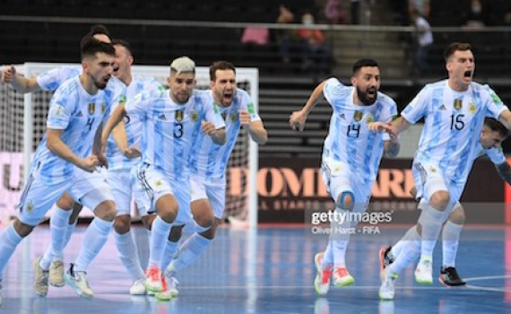 ĐT futsal Argentina vào bán kết sau loạt ‘đấu súng’ nghẹt thở