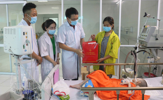 Bệnh viện Nhi Thái Bình: Tổ chức chương trình Trung thu yêu thương năm 2022